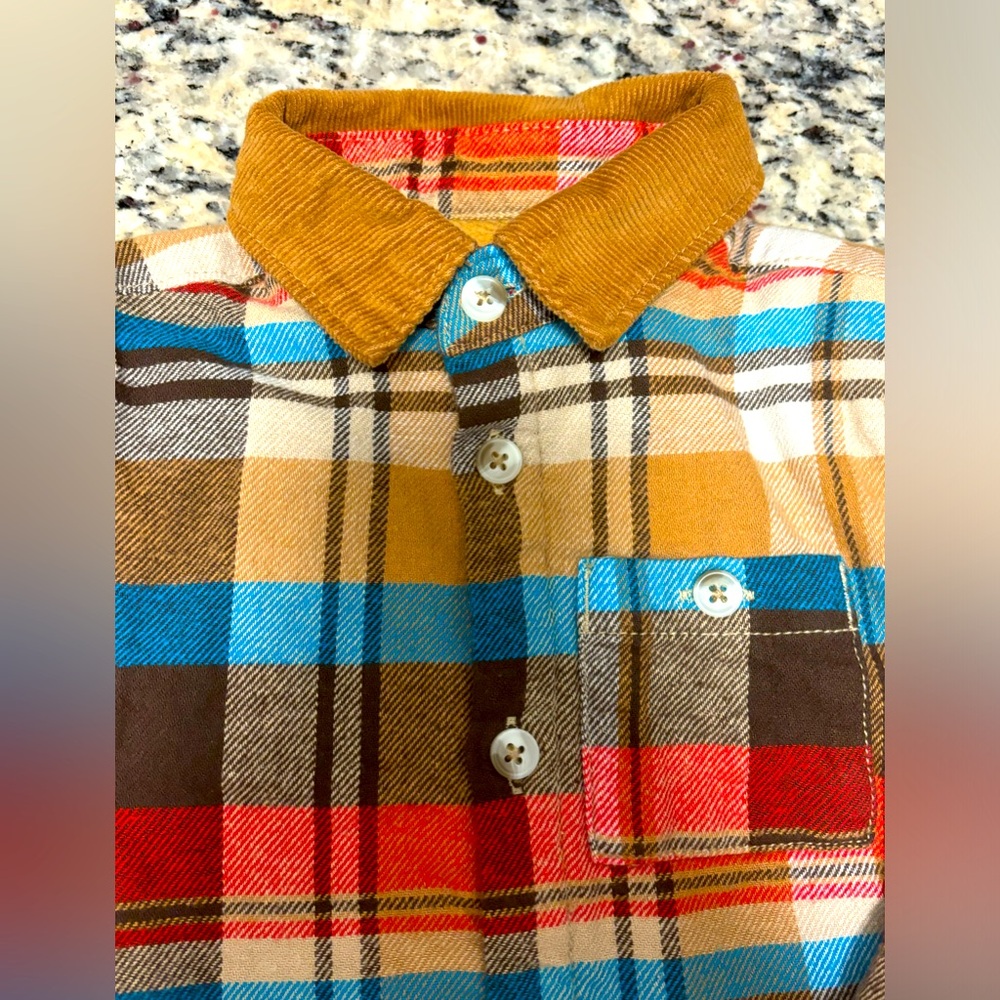 Cutest Little Fleece Lined Flannel Button Down. Old Navy. 12-18 months.